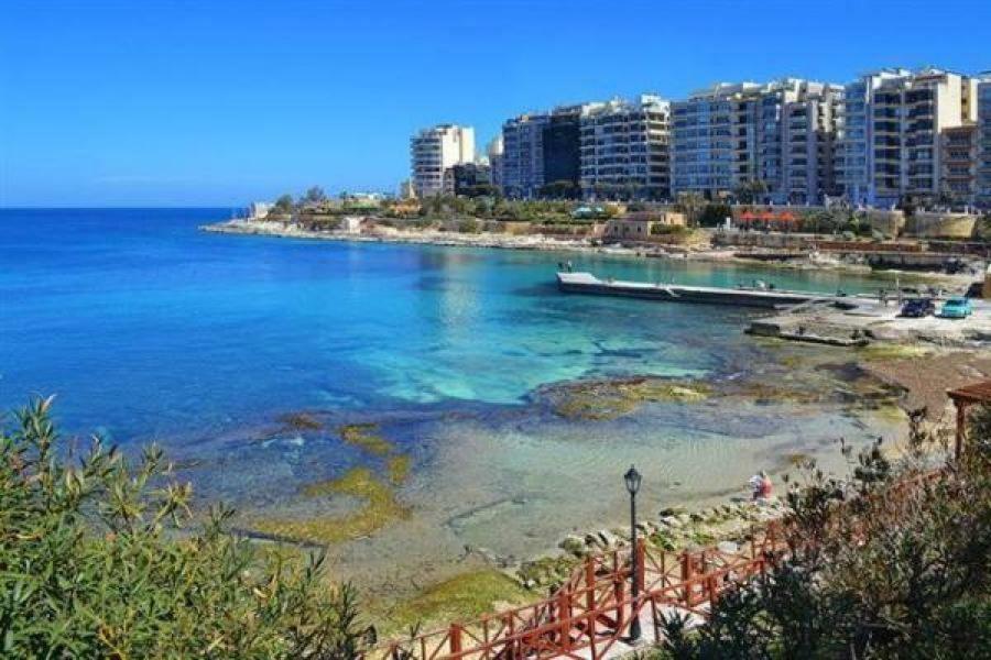 Apartamento Cosy 1Br Penthouse With Terrace, Great Location Gzira Exterior foto