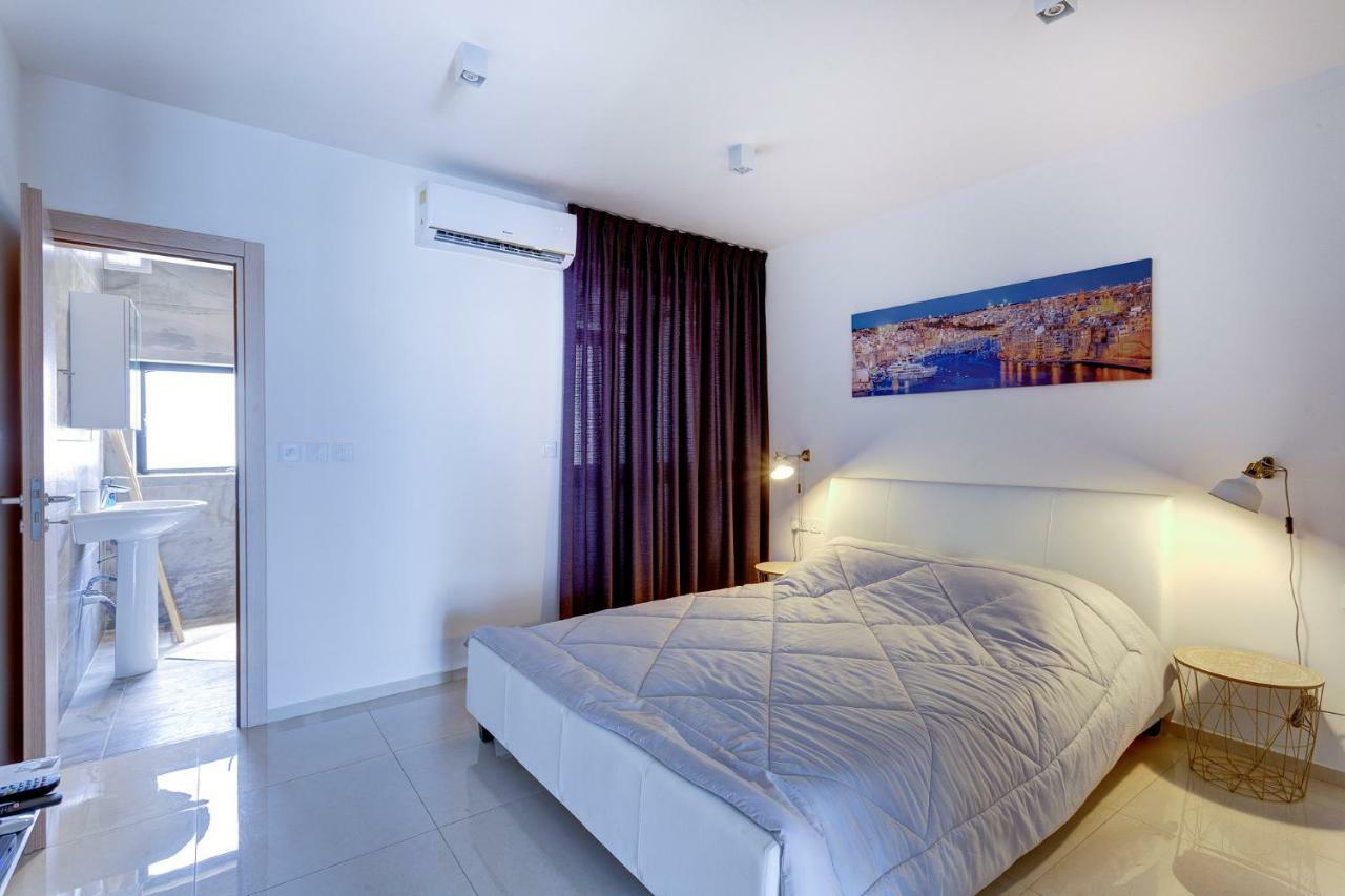 Apartamento Cosy 1Br Penthouse With Terrace, Great Location Gzira Exterior foto