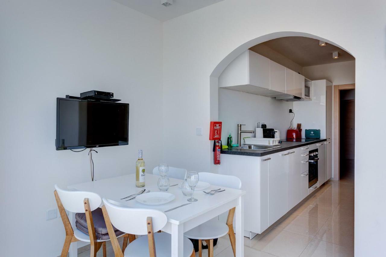 Apartamento Cosy 1Br Penthouse With Terrace, Great Location Gzira Exterior foto